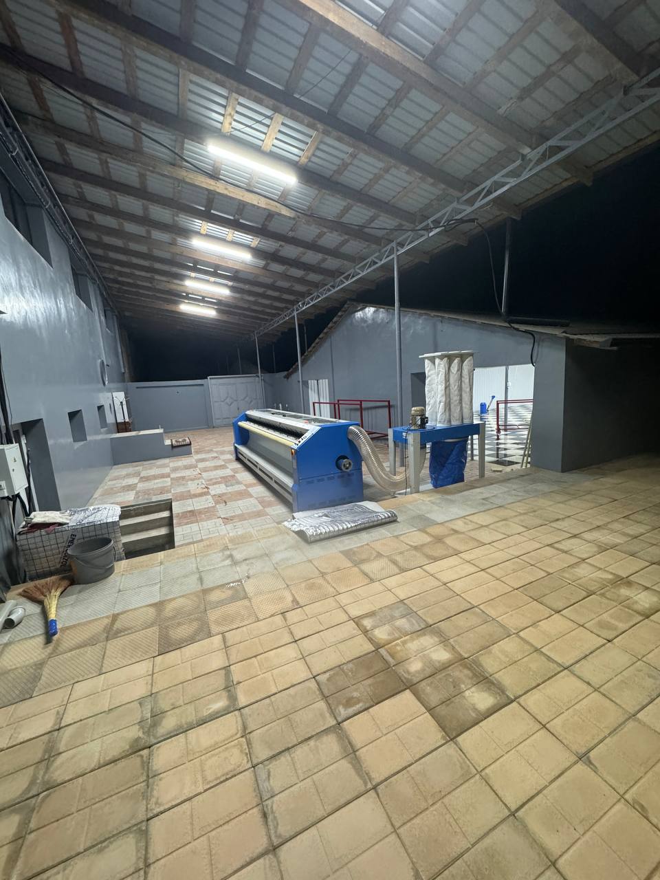 Gilamyuvish fabrikasi
